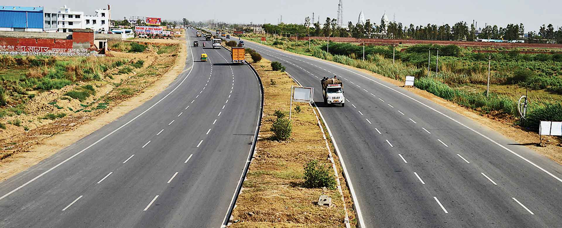 Delhi Agra Road- L&T Construction