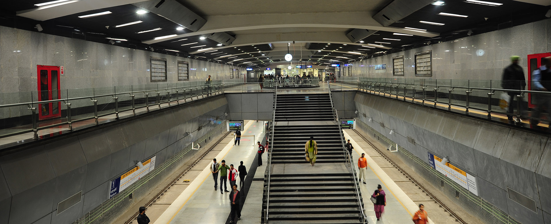 Metro Rail in Delhi- L&T Construction