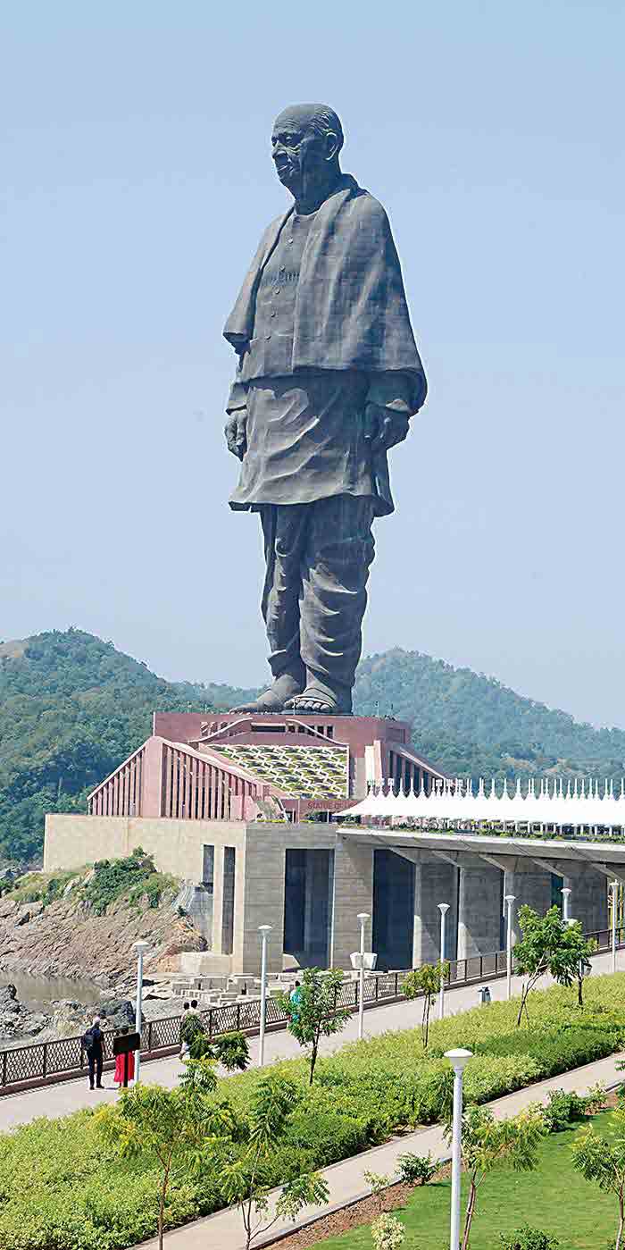 World's tallest statue- L&T Construction