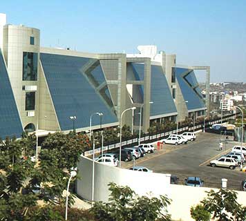 Cyber Gateway in Hyderabad- L&T Construction