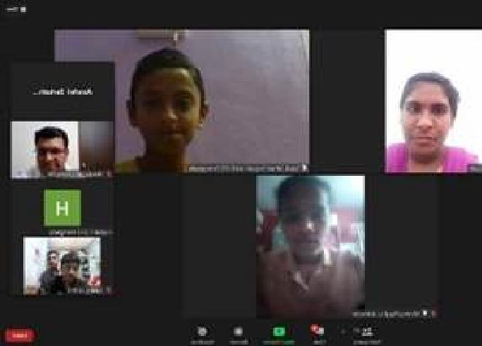 Group of Primary school students in computer class- L&T Construction